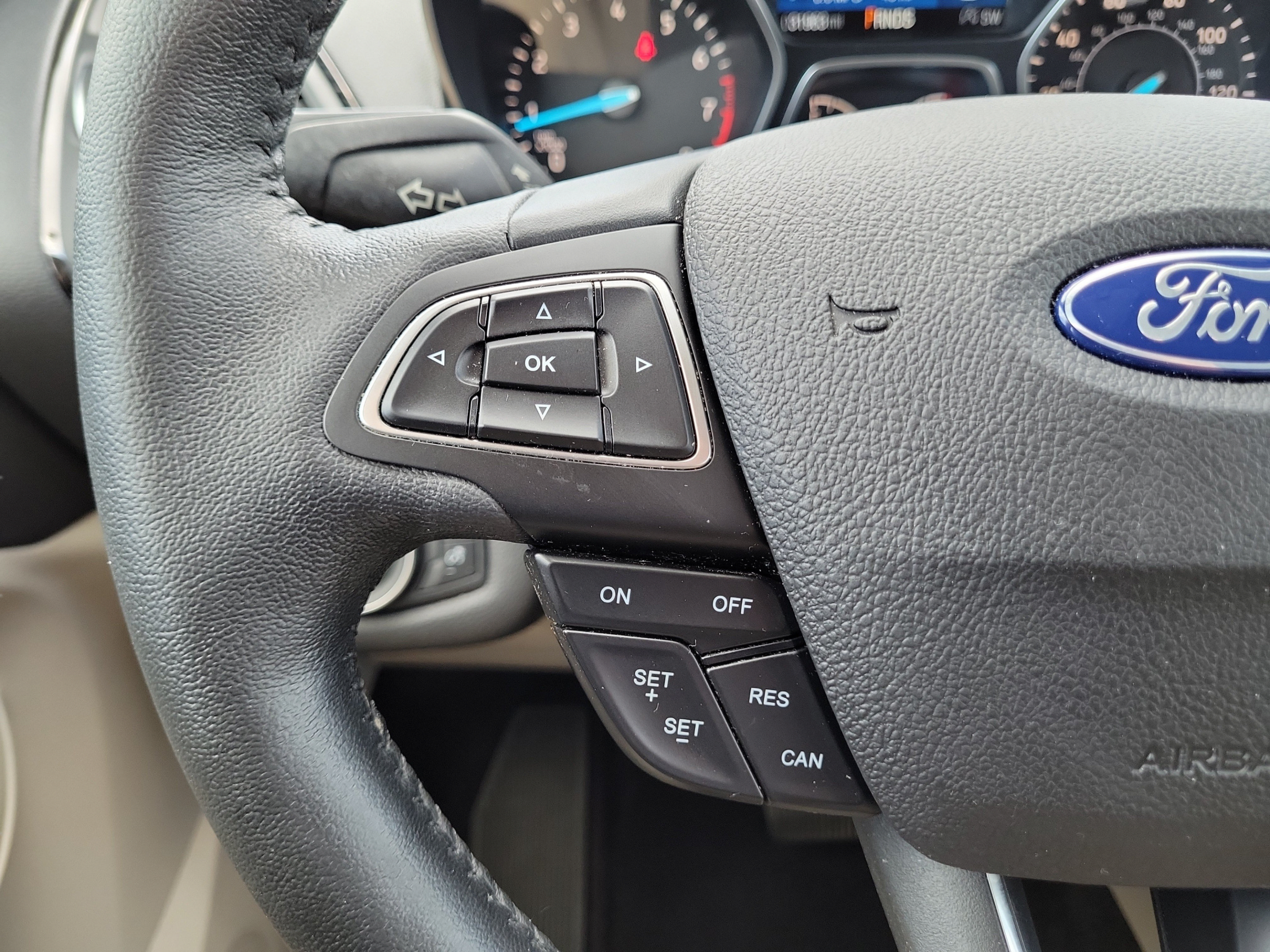 Used 2018 Ford Escape Titanium FWD image 29