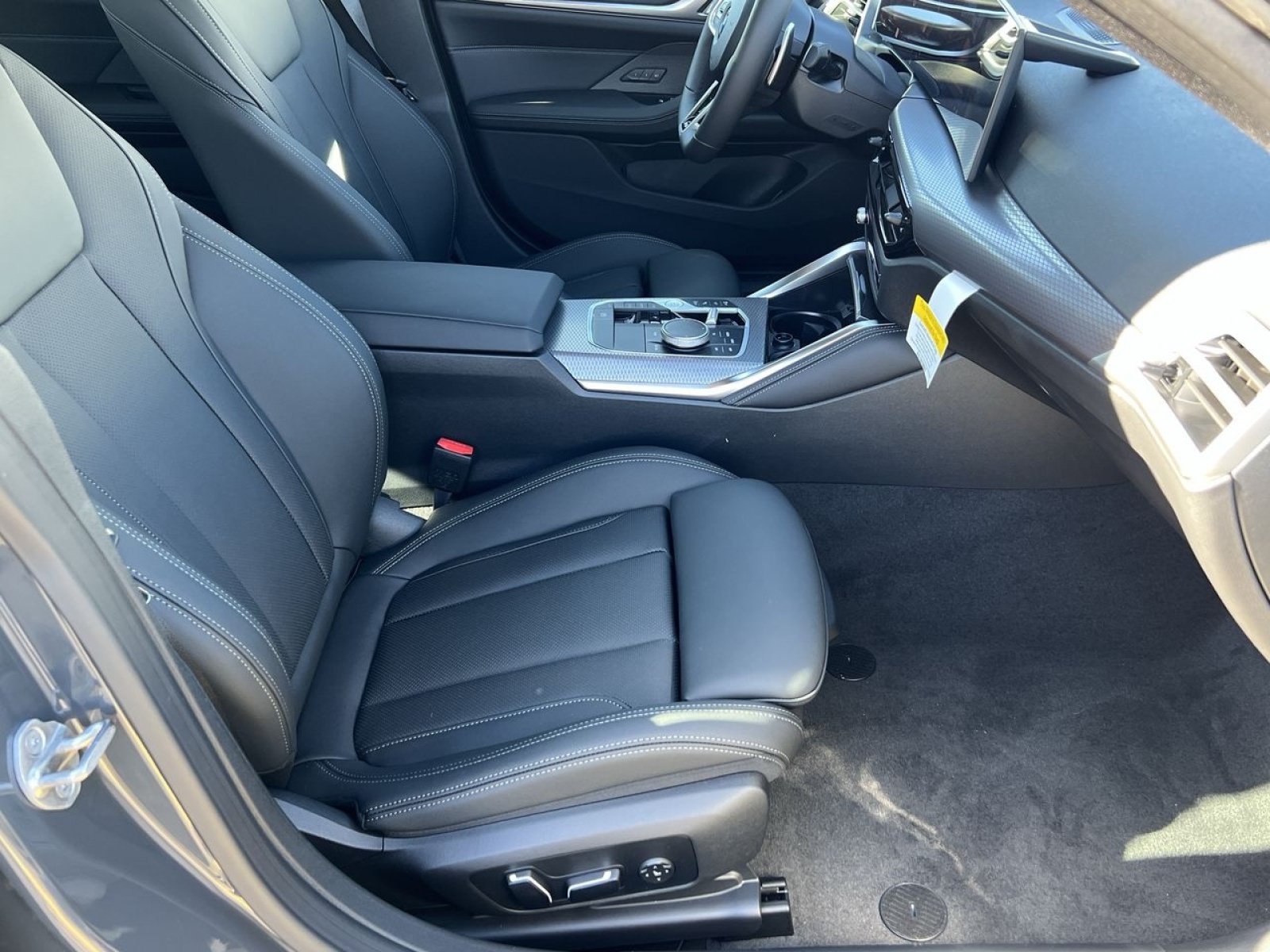 New 2026 BMW 430i xDrive w/ M Sport Package AWD/4WD image 26