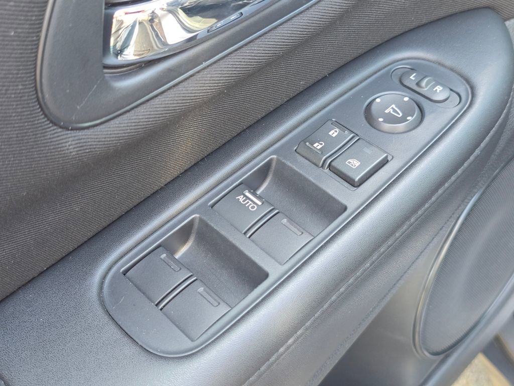 Used 2016 Honda HR-V LX image 23