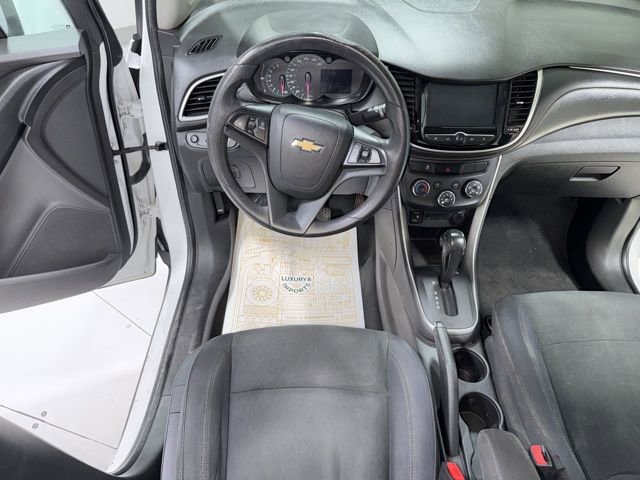 Used 2017 Chevrolet Trax LS w/ Fleet Convenience Package image 15
