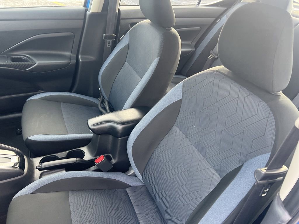 Certified 2023 Nissan Versa SV image 5