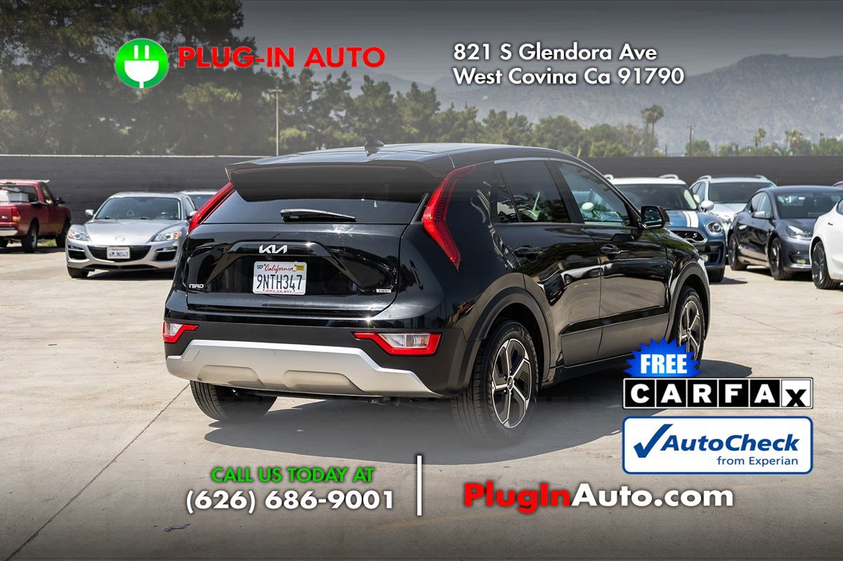 Used 2024 Kia Niro LX image 4