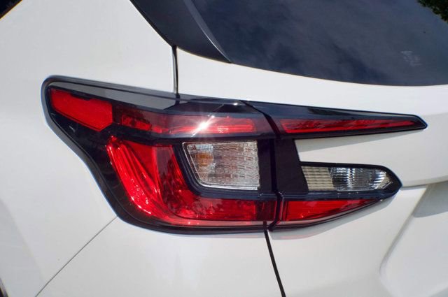 Used 2025 Subaru Crosstrek 2.0i Premium AWD/4WD image 10