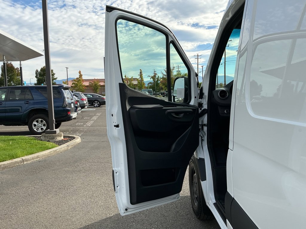 New 2026 Mercedes-Benz Sprinter 2500 image 16