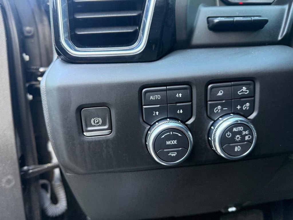 Used 2022 GMC Sierra 1500 Denali w/ Denali Reserve Package AWD/4WD image 14