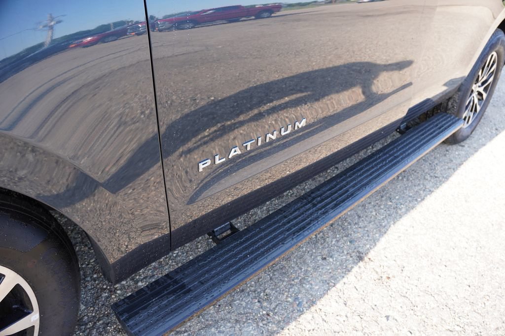 Certified 2025 Ford Expedition Platinum AWD/4WD image 14