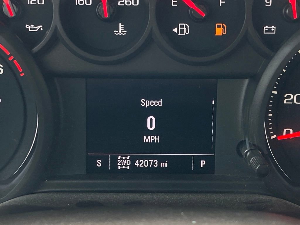 Used 2024 Chevrolet Silverado 2500 Custom w/ Custom Value Package image 17