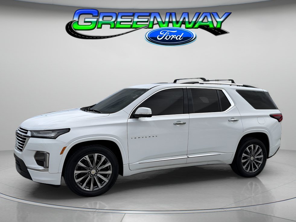 Used 2023 Chevrolet Traverse Premier