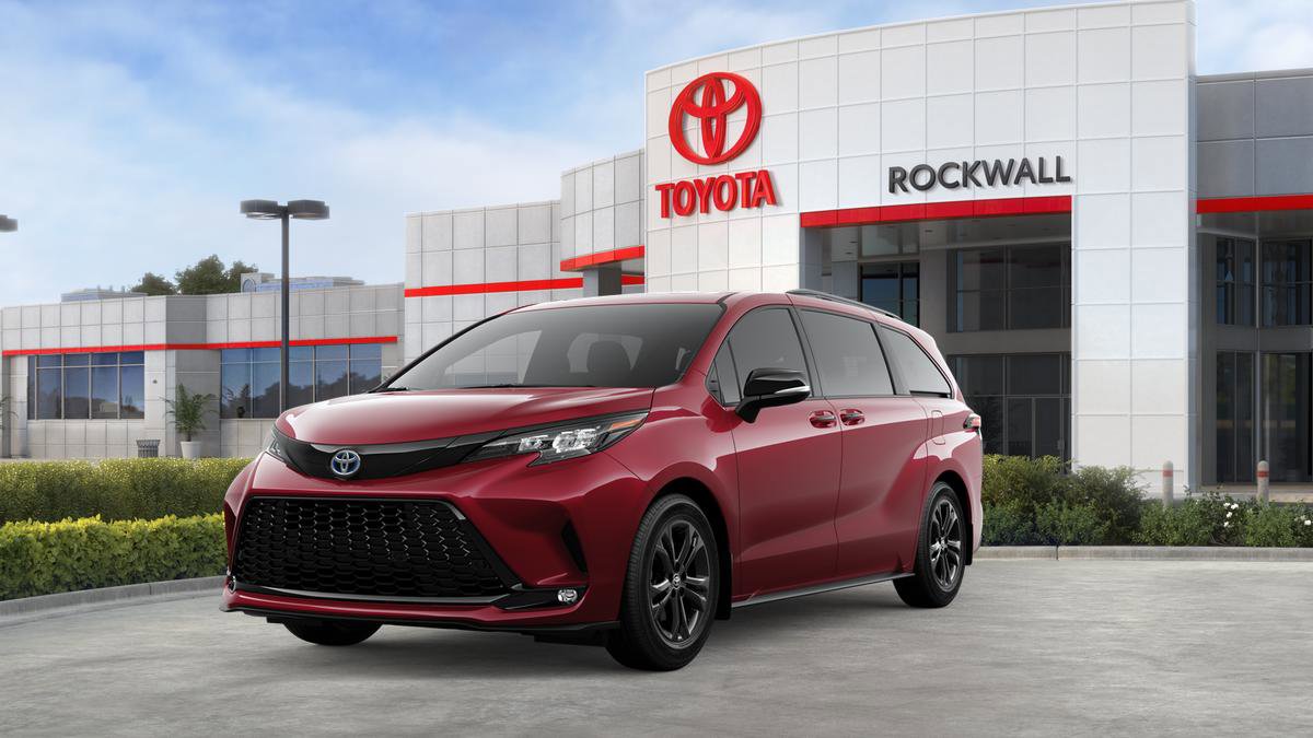 New 2025 Toyota Sienna XSE w/ XSE Premium Package