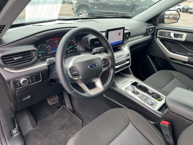 Used 2022 Ford Explorer XLT w/ Class IV Trailer Tow Package image 8