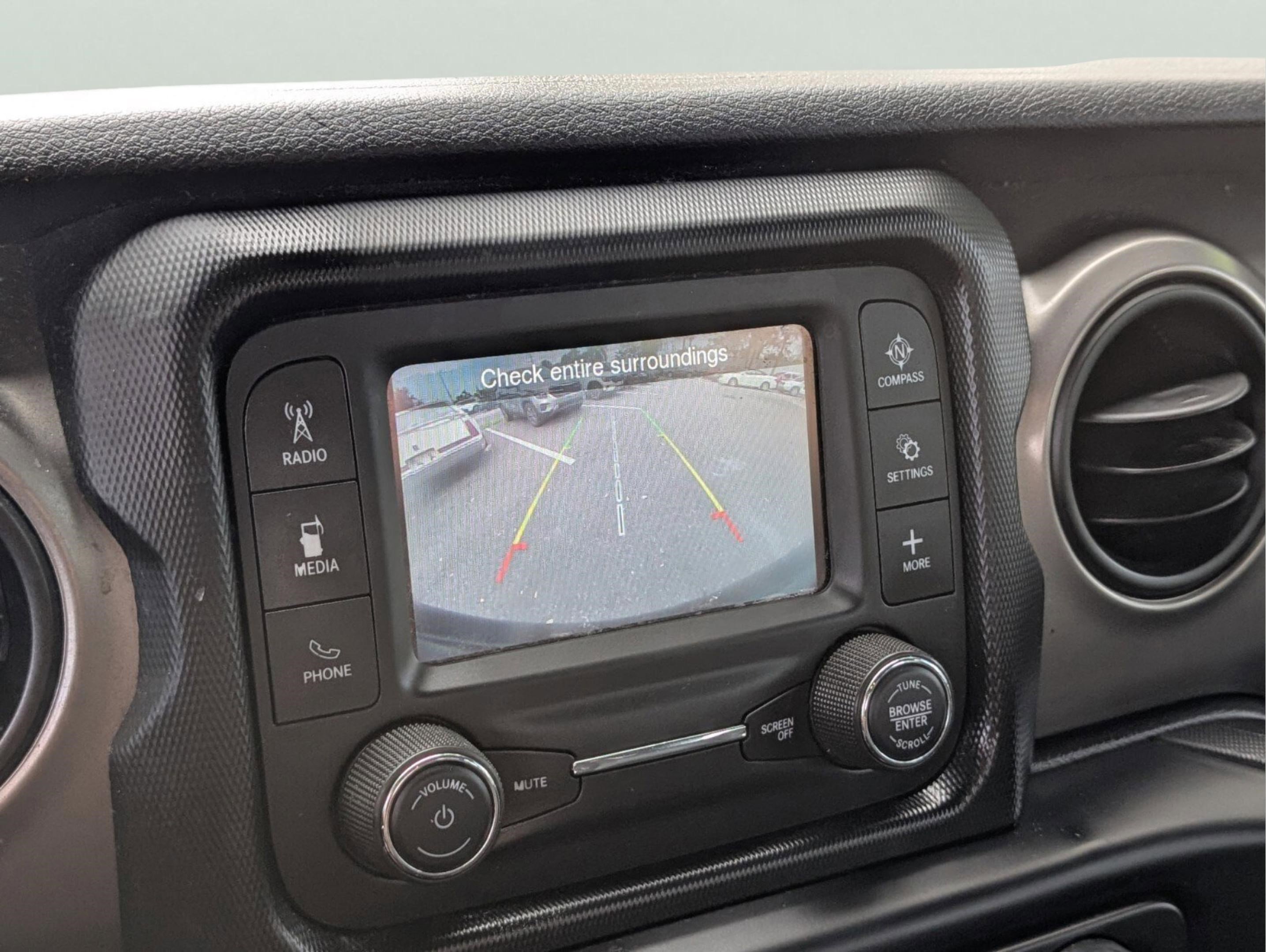 Used 2019 Jeep Wrangler Unlimited Sport image 17