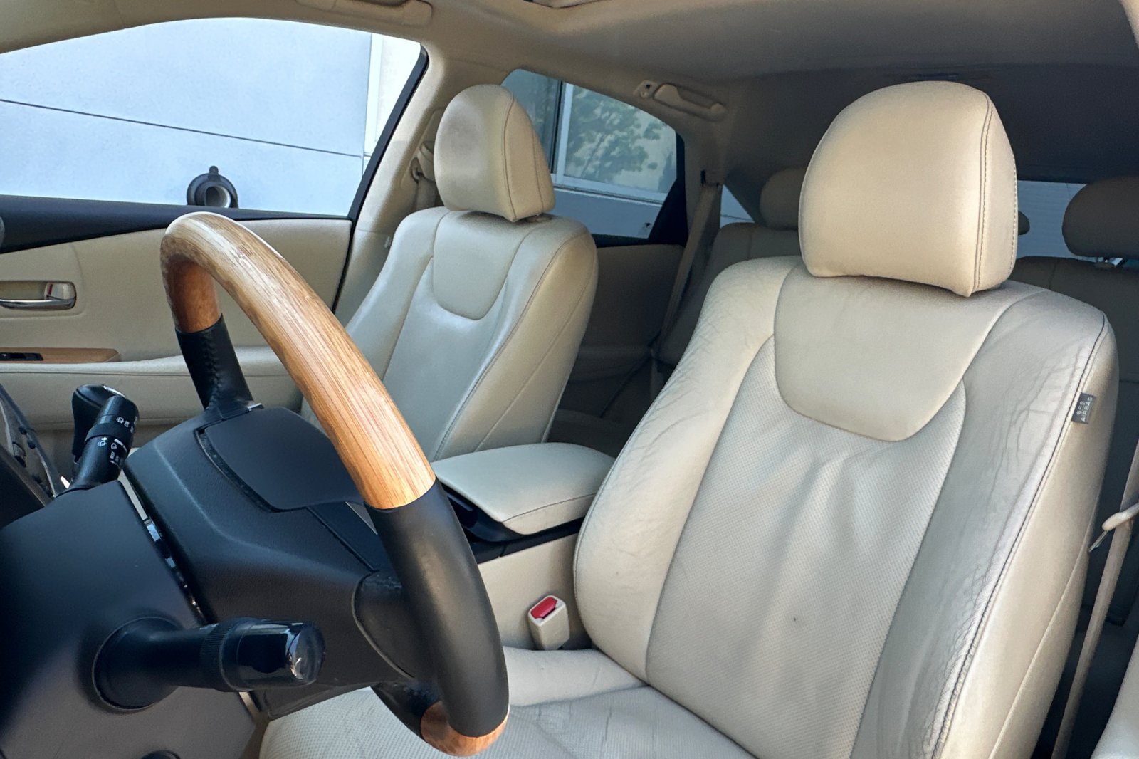 Used 2015 Lexus RX 450h FWD image 22
