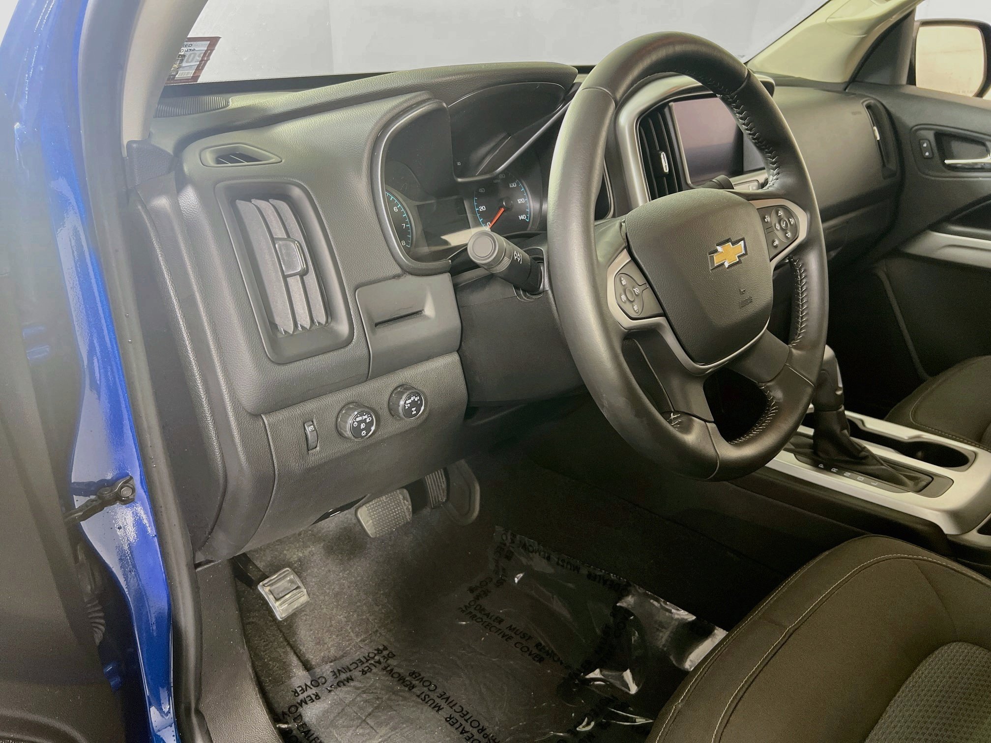 Used 2021 Chevrolet Colorado LT w/ LT Convenience Package AWD/4WD image 9
