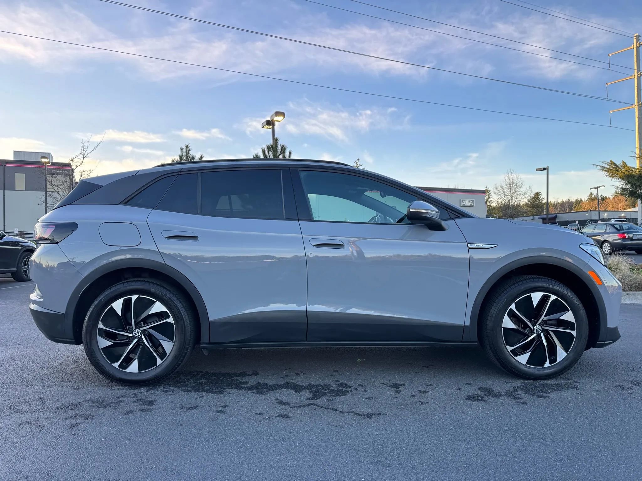 Used 2021 Volkswagen ID.4 Pro AWD/4WD image 12