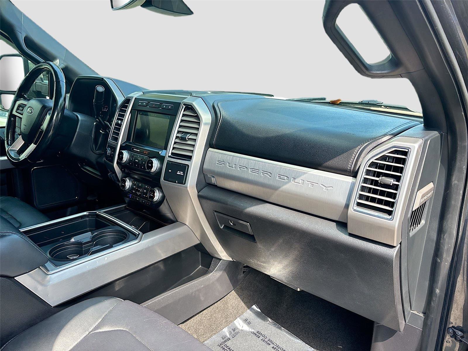 Used 2017 Ford F250 Platinum w/ Platinum Ultimate Package AWD/4WD image 30
