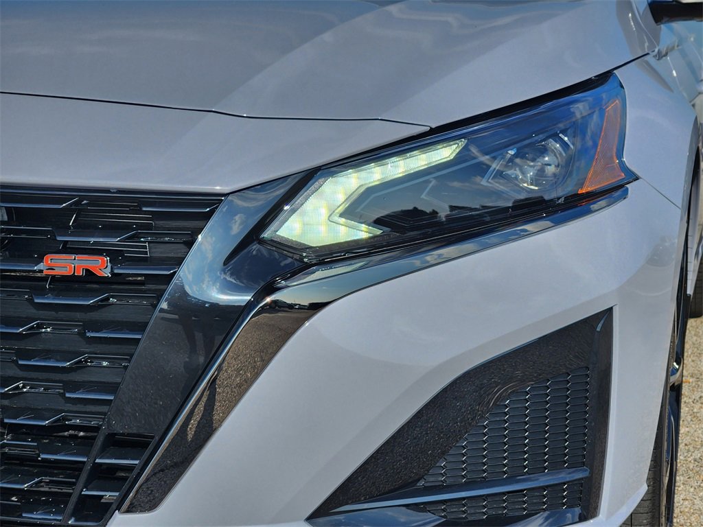 New 2025 Nissan Altima 2.5 SR w/ SR Premium Package image 5