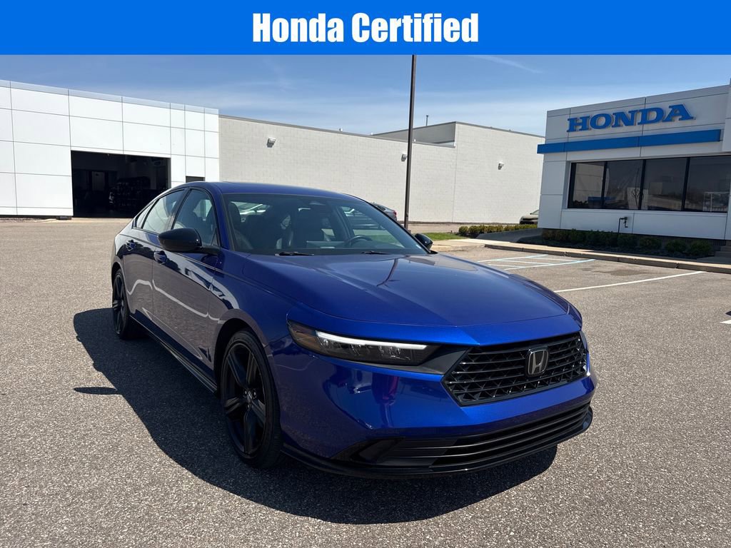 Used 2023 Honda Accord Sport image 2