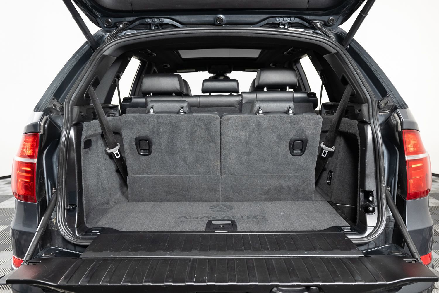 Used 2013 BMW X5 xDrive50i w/ Sport Activity Pkg image 22