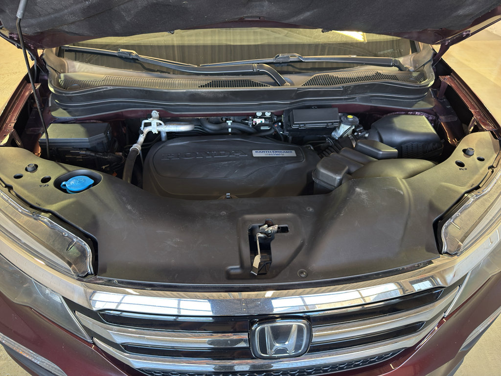 Used 2016 Honda Pilot Touring image 34