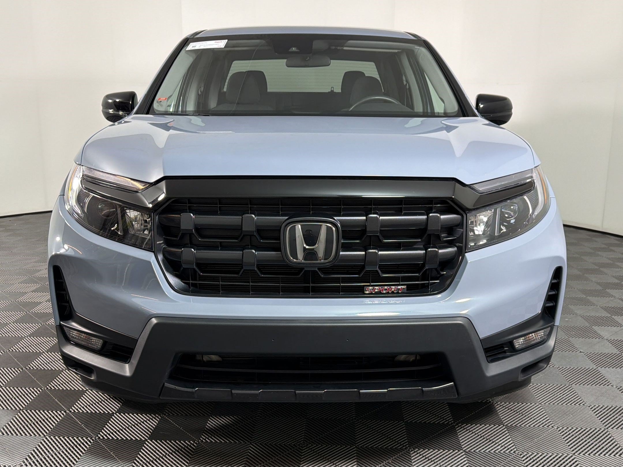 Used 2025 Honda Ridgeline Sport image 5
