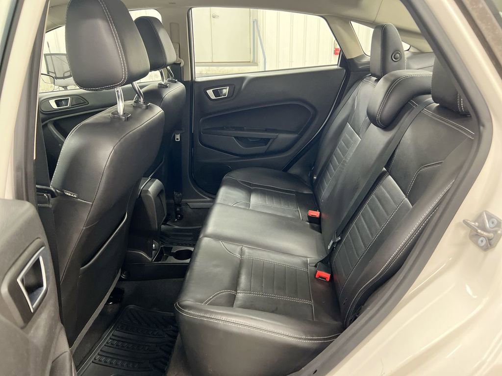 Used 2016 Ford Fiesta Titanium FWD image 22