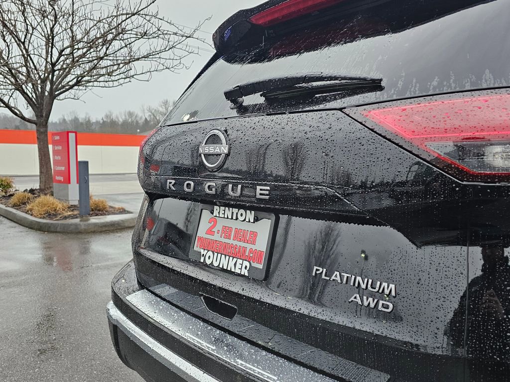 New 2026 Nissan Rogue Platinum image 8