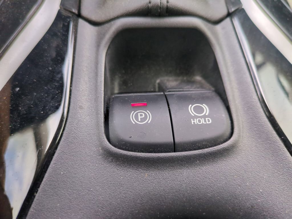 Used 2022 Toyota Corolla LE image 23