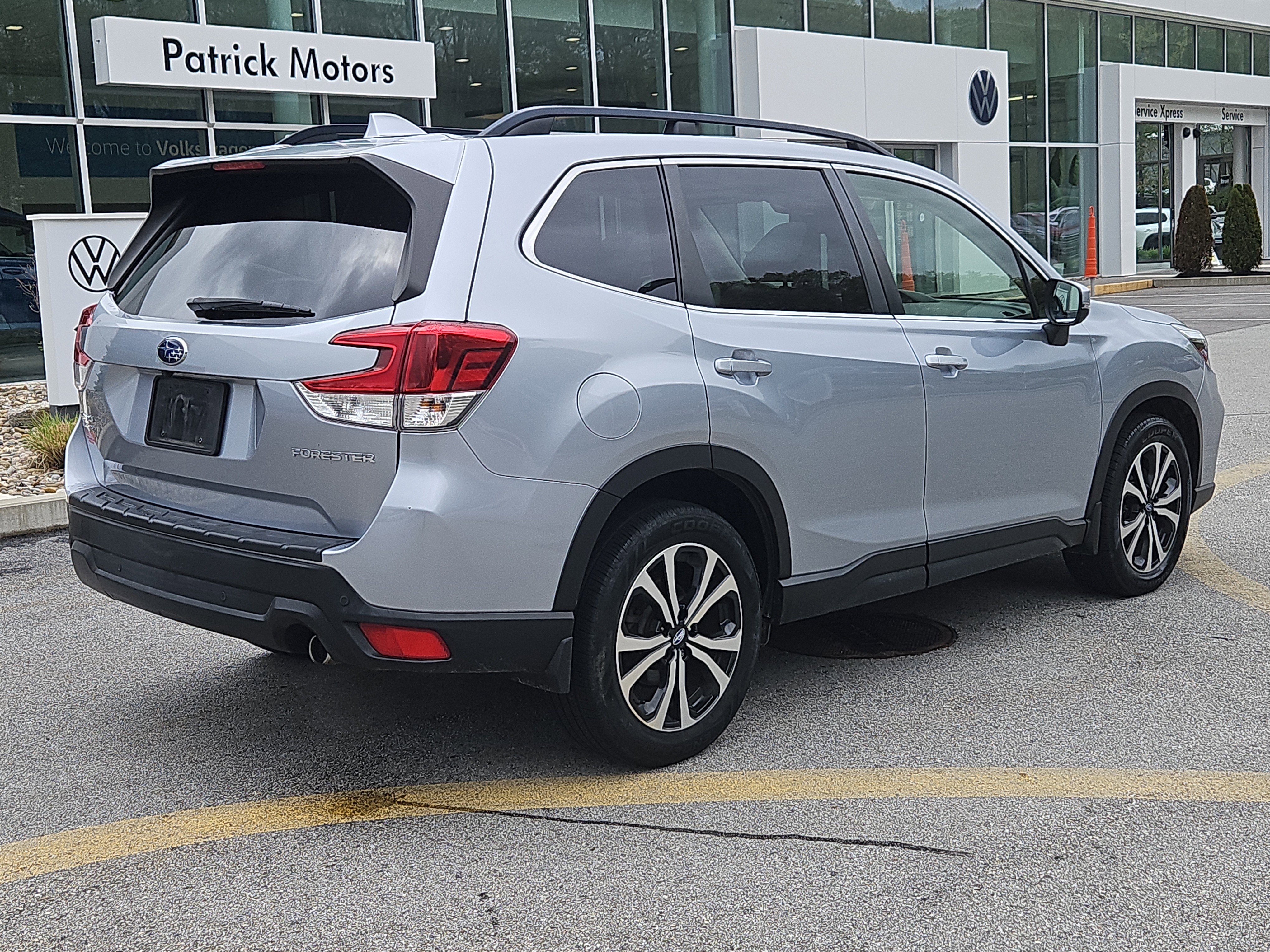 Used 2021 Subaru Forester Limited AWD/4WD image 9