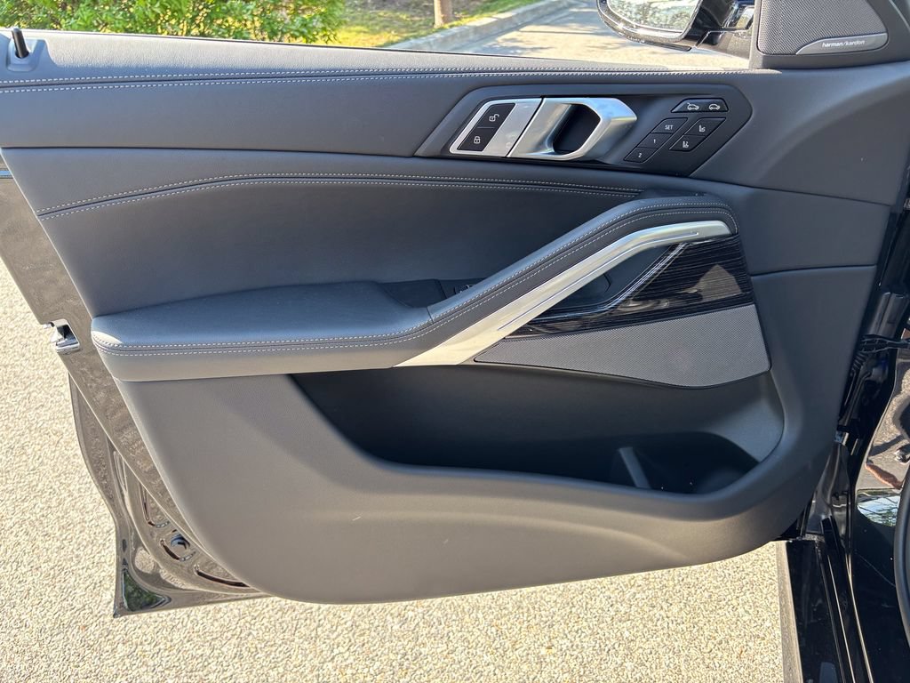 New 2027 BMW X6 xDrive40i AWD/4WD image 11