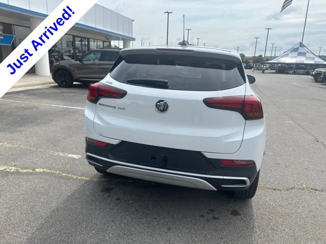 Used 2022 Buick Encore GX Preferred w/ Cold Weather Comfort Package FWD image 4