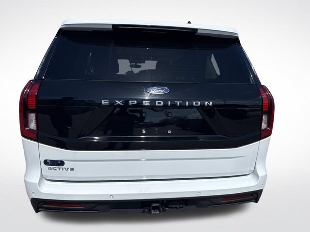 Certified 2025 Ford Expedition Active AWD/4WD image 4