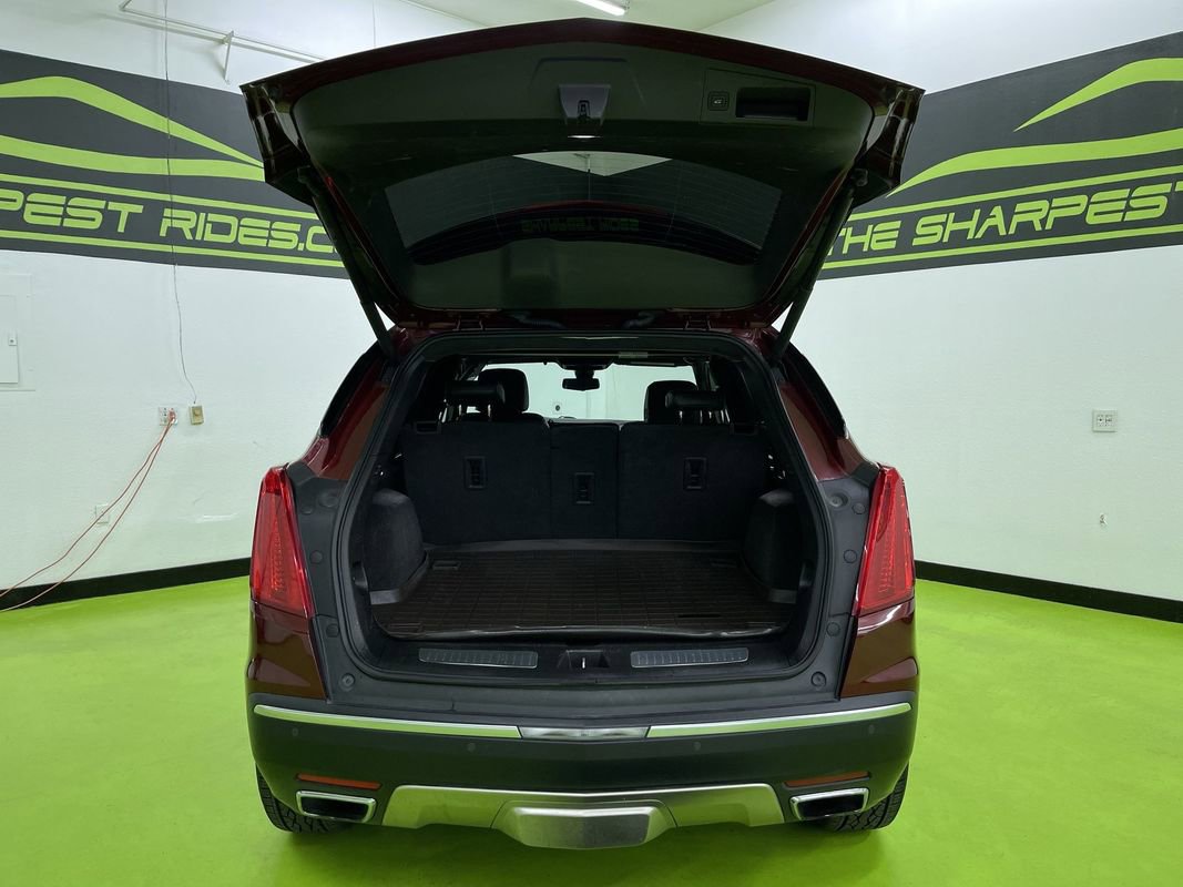 Used 2017 Cadillac XT5 Platinum w/ Driver Assist Package image 9