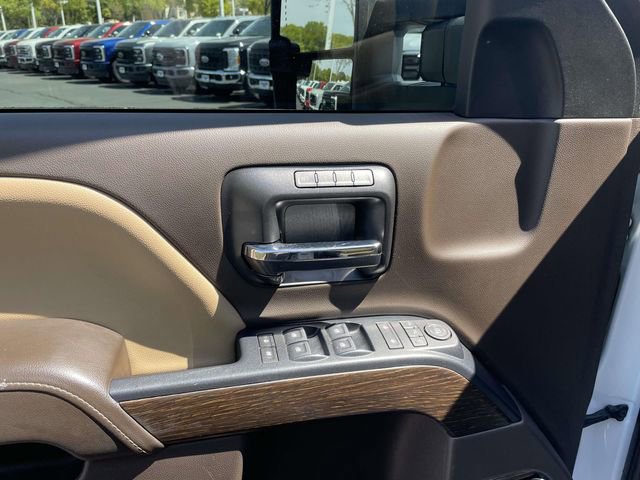 Used 2019 GMC Sierra 2500 Denali w/ Duramax Plus Package AWD/4WD image 13