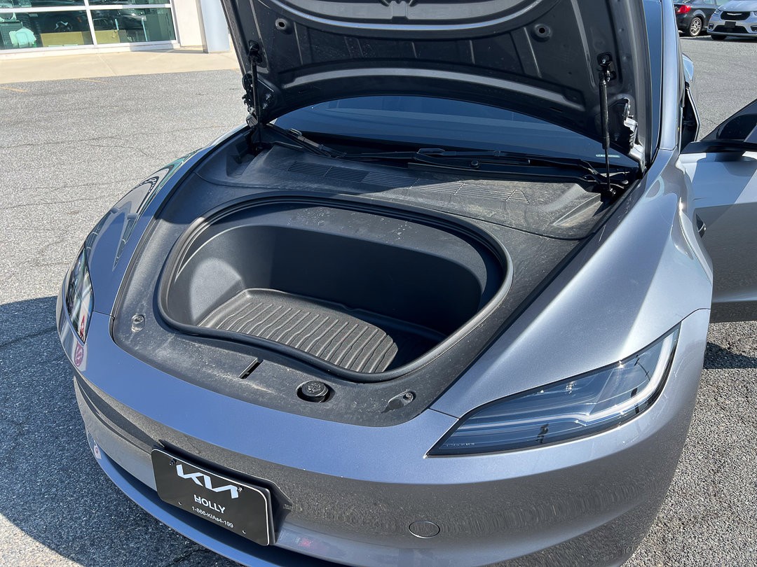 Used 2024 Tesla Model 3 Standard Range image 12