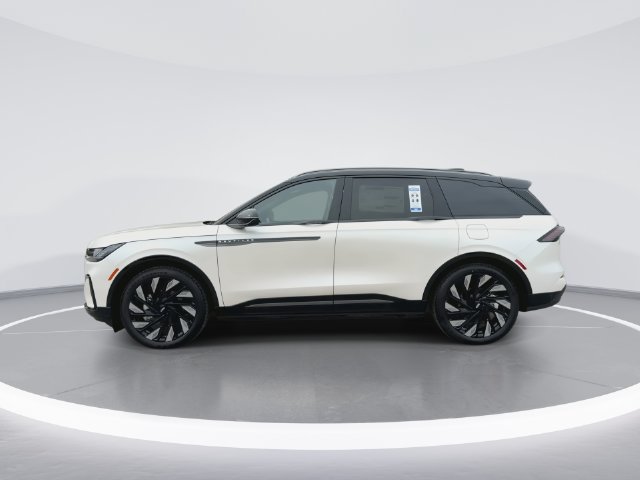New 2026 Lincoln Nautilus Reserve AWD/4WD image 5