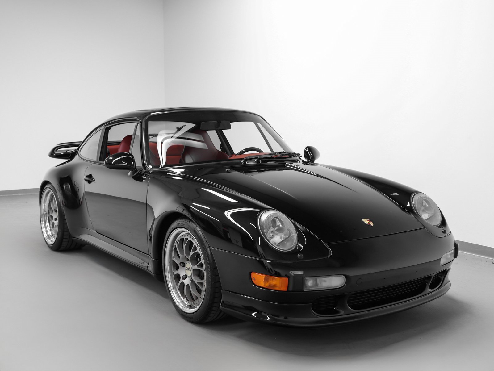 Used 1998 Porsche 911 Carrera S image 11