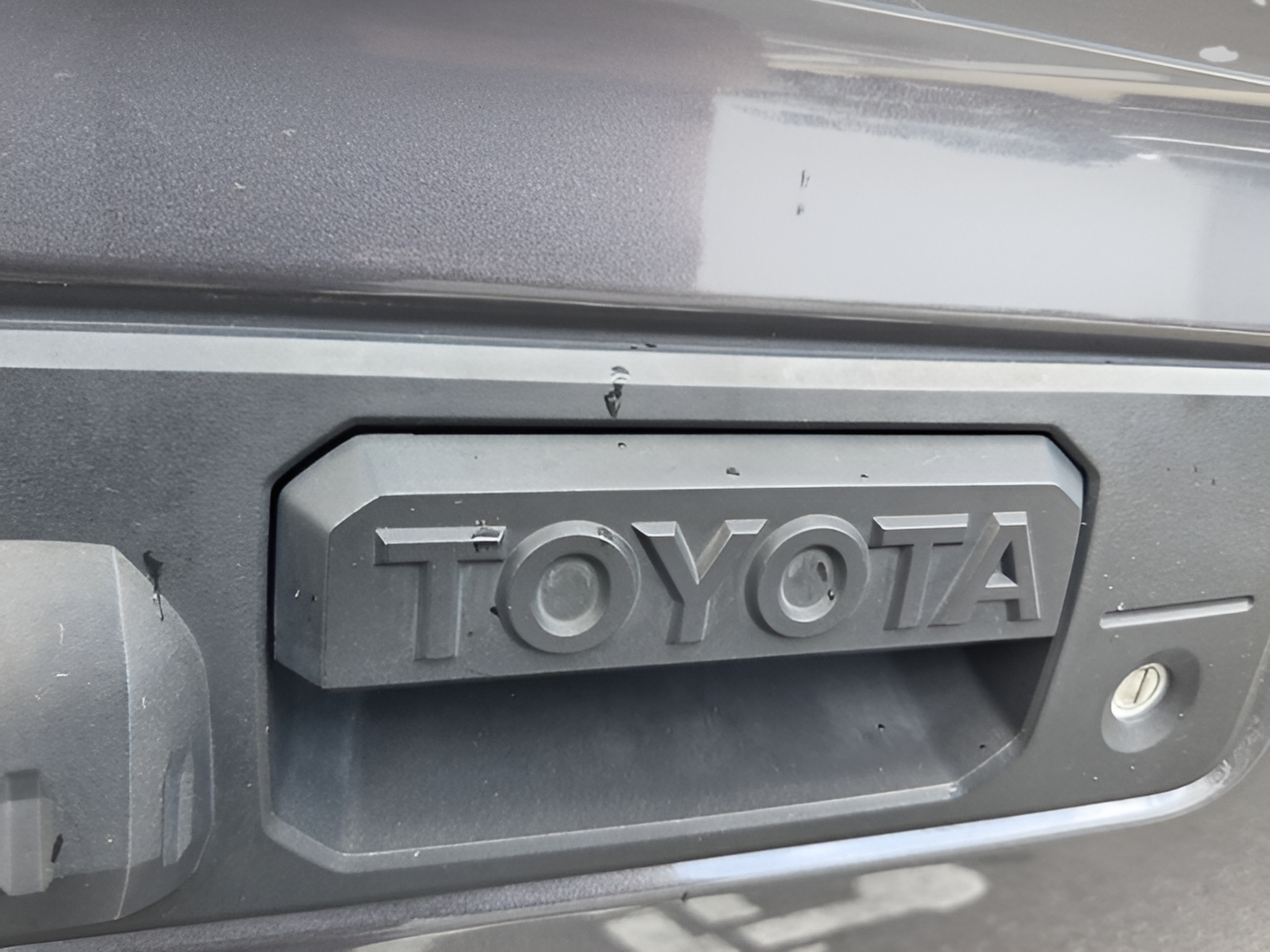 Used 2022 Toyota Tacoma SR w/ SR Convenience Package AWD/4WD image 31