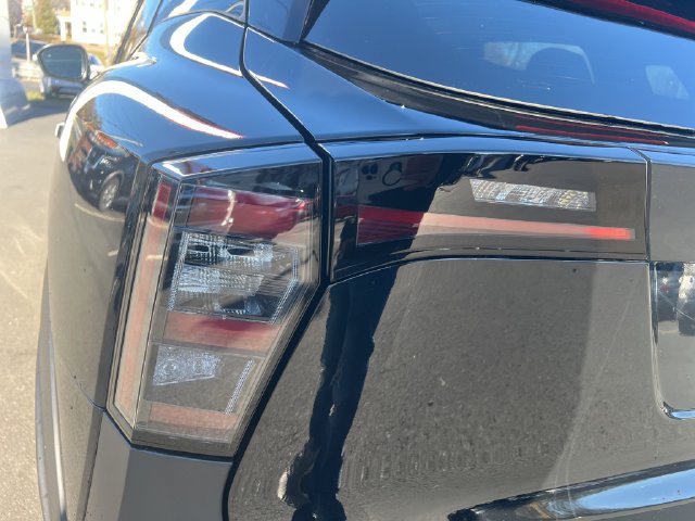 New 2026 Nissan Kicks SR w/ SR Premium Package AWD/4WD image 24