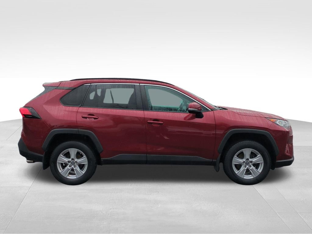 Used 2019 Toyota RAV4 XLE w/ All Weather Liner Package image 3