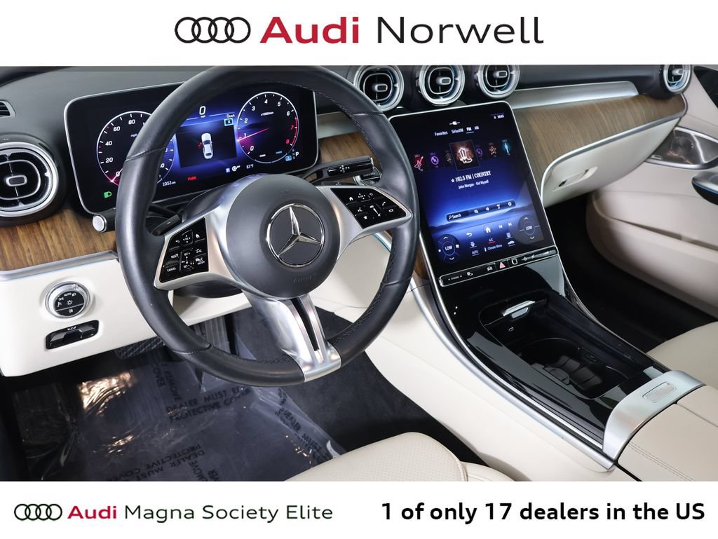 Used 2023 Mercedes-Benz C 300 4MATIC Sedan image 2