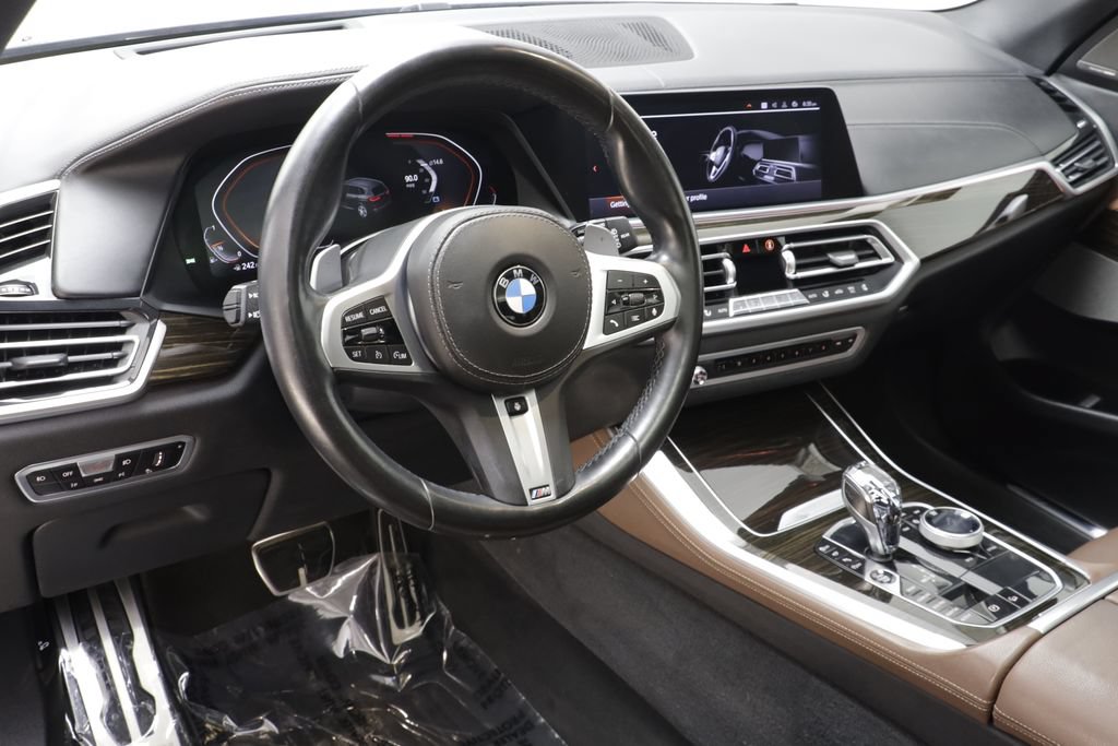 Used 2019 BMW X5 xDrive50i w/ M Sport Package AWD/4WD image 7