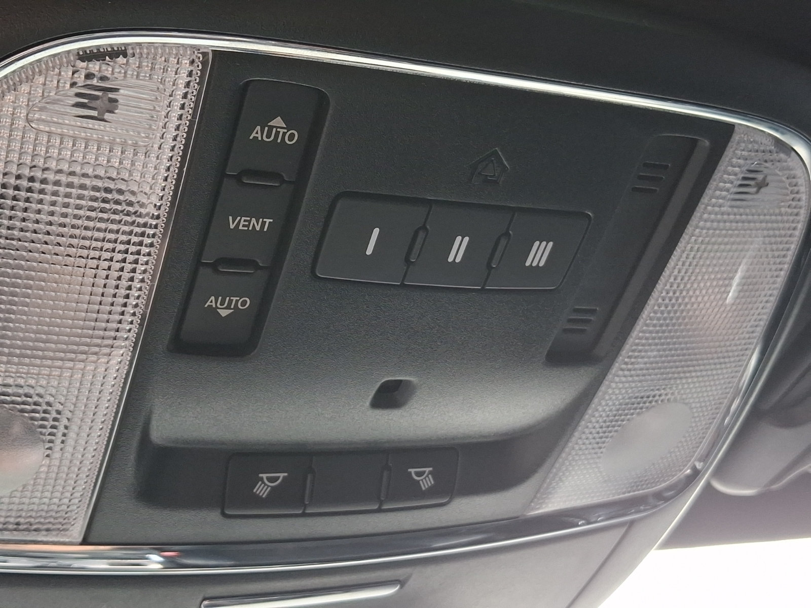 Used 2012 Dodge Charger R/T RWD image 28