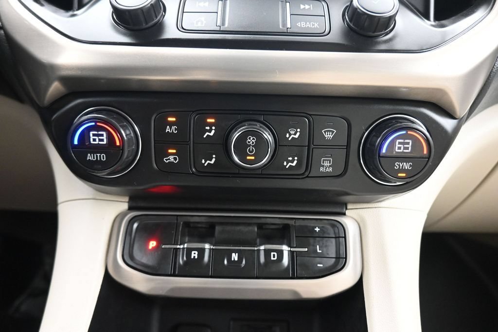 Used 2021 GMC Acadia Denali w/ Denali Ultimate Package AWD/4WD image 29