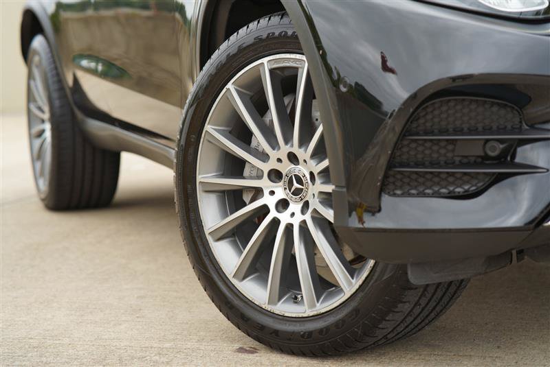 Used 2019 Mercedes-Benz GLC 300 4MATIC Coupe image 15