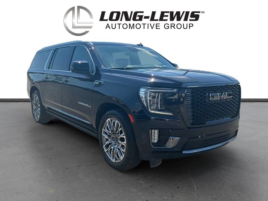 Used 2023 GMC Yukon XL Denali Ultimate AWD/4WD image 10