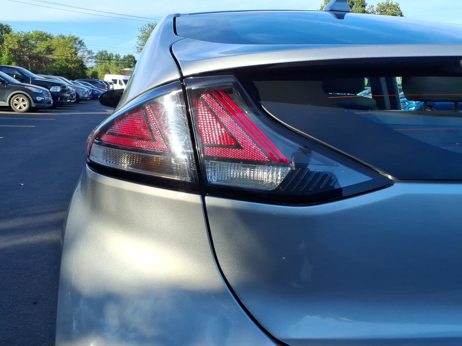 Used 2022 Hyundai Ioniq SEL FWD image 15