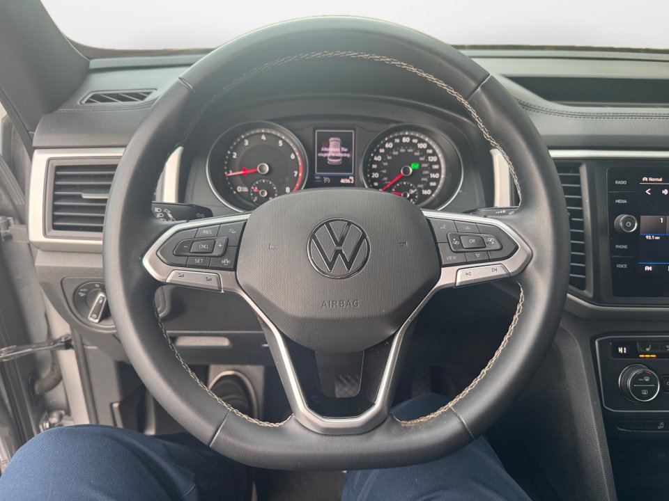 Used 2021 Volkswagen Atlas Cross Sport SE image 12