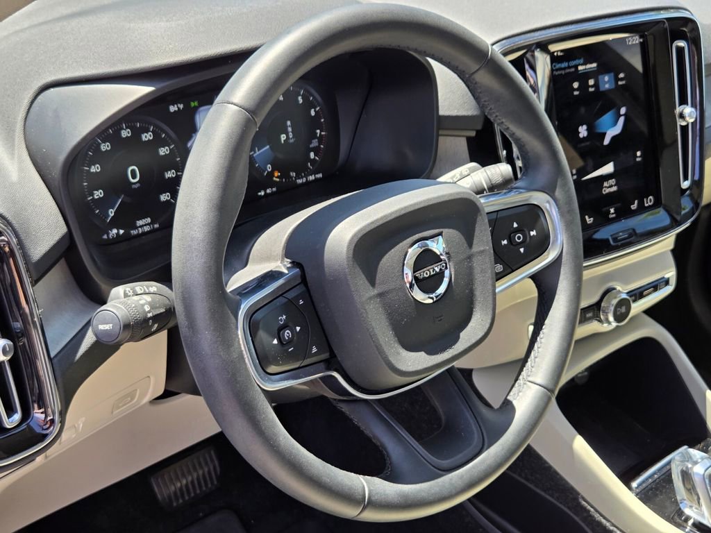 Used 2022 Volvo XC40 T5 Inscription w/ Advanced Package AWD/4WD image 19