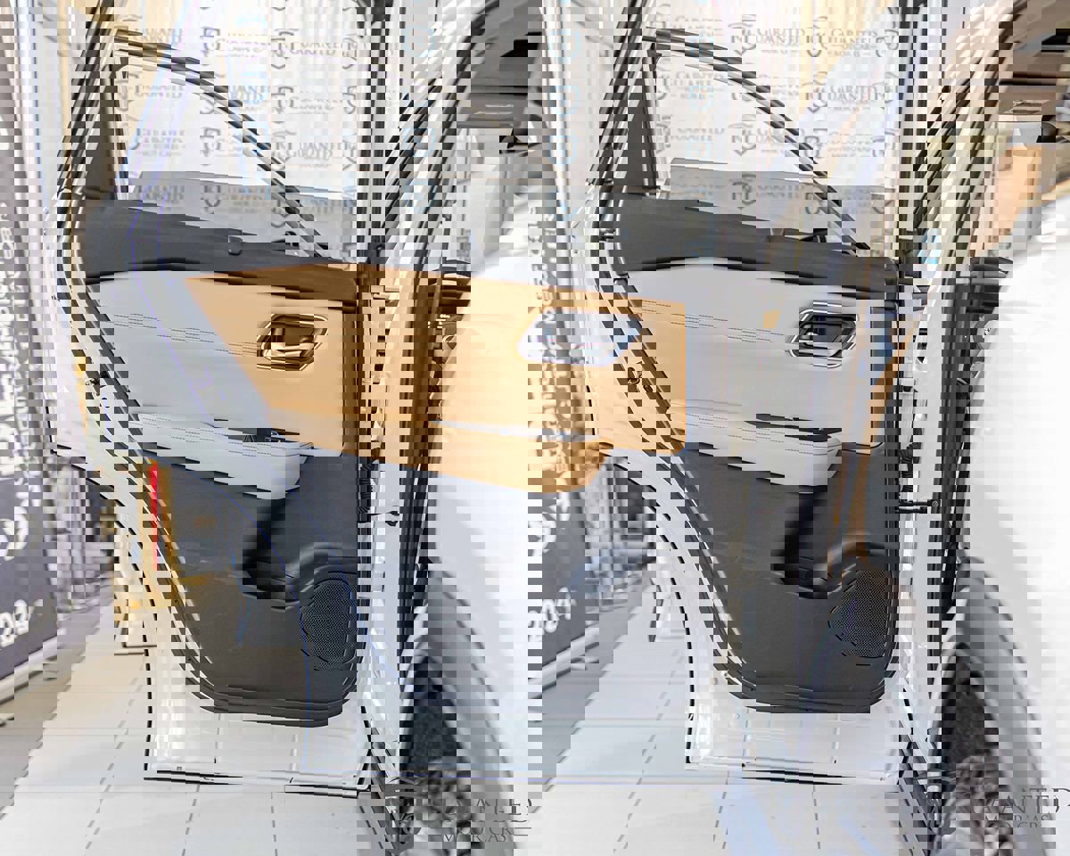 Used 2022 Nissan Rogue Platinum w/ Head-Up Display Package image 34