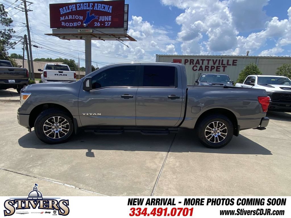 Used 2023 Nissan Titan SV w/ SV Convenience Package RWD image 39